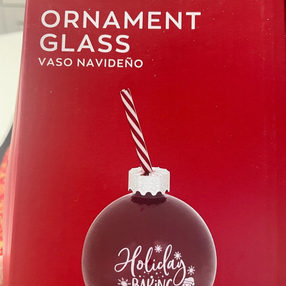 Baking Ornament glass with Red and White Straw - Picture 2 of 5